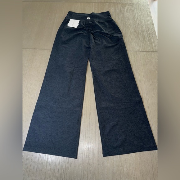 Beyond Yoga Charcoal Wide-Leg Pants - Picture 8 of 12